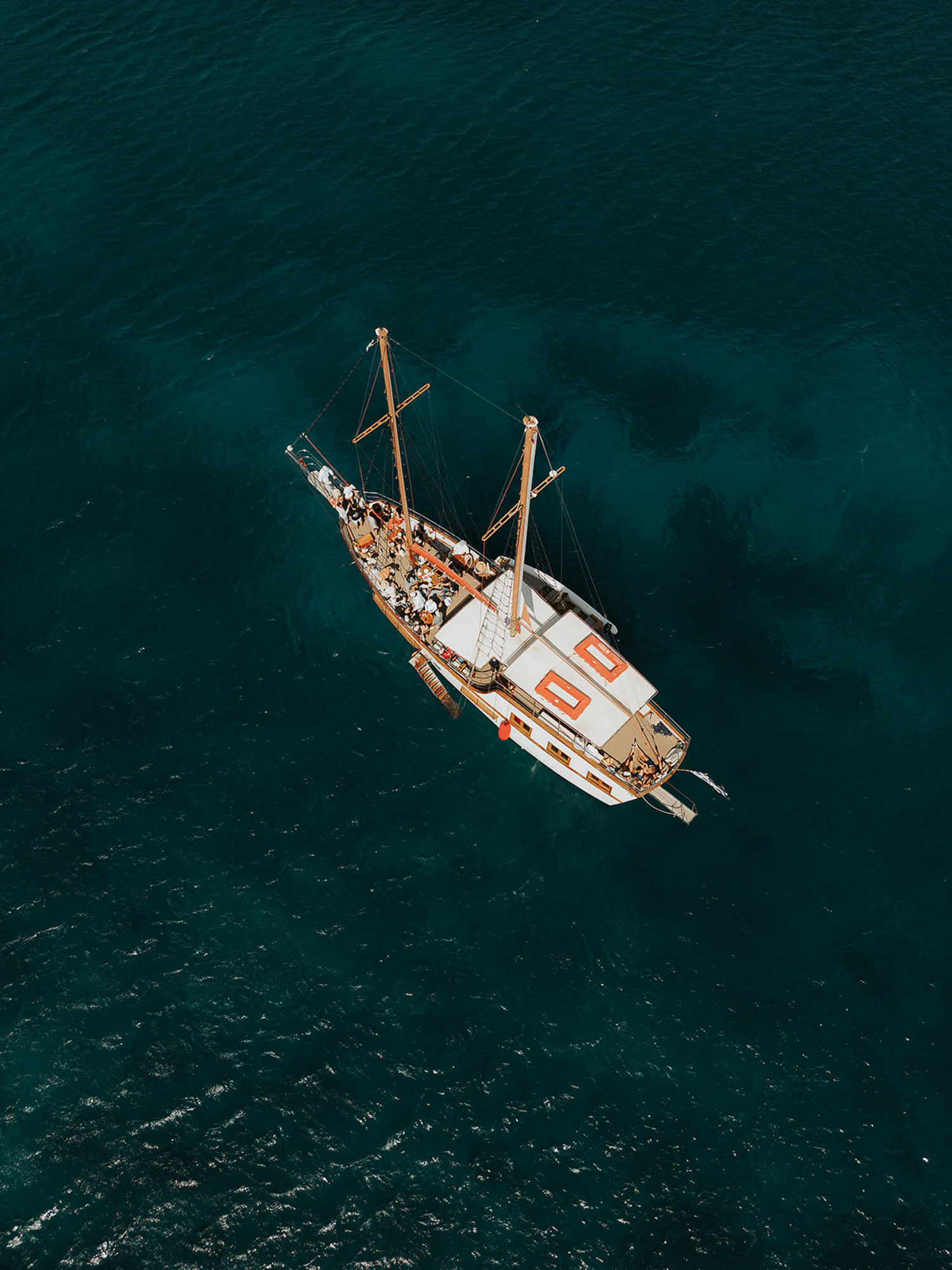 boat trip for pre wedding in mykonos