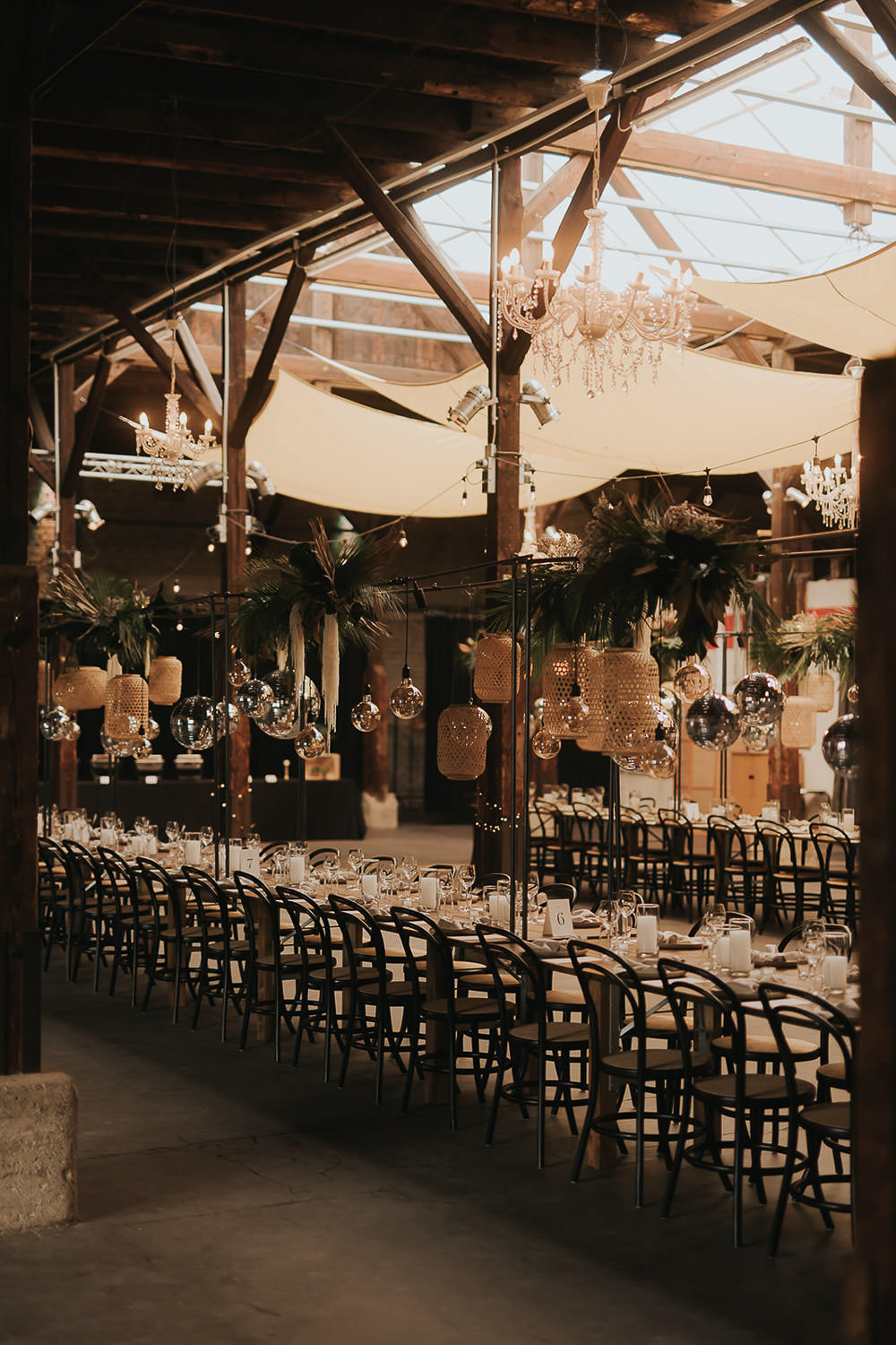 boho wedding at Gare du Neuss